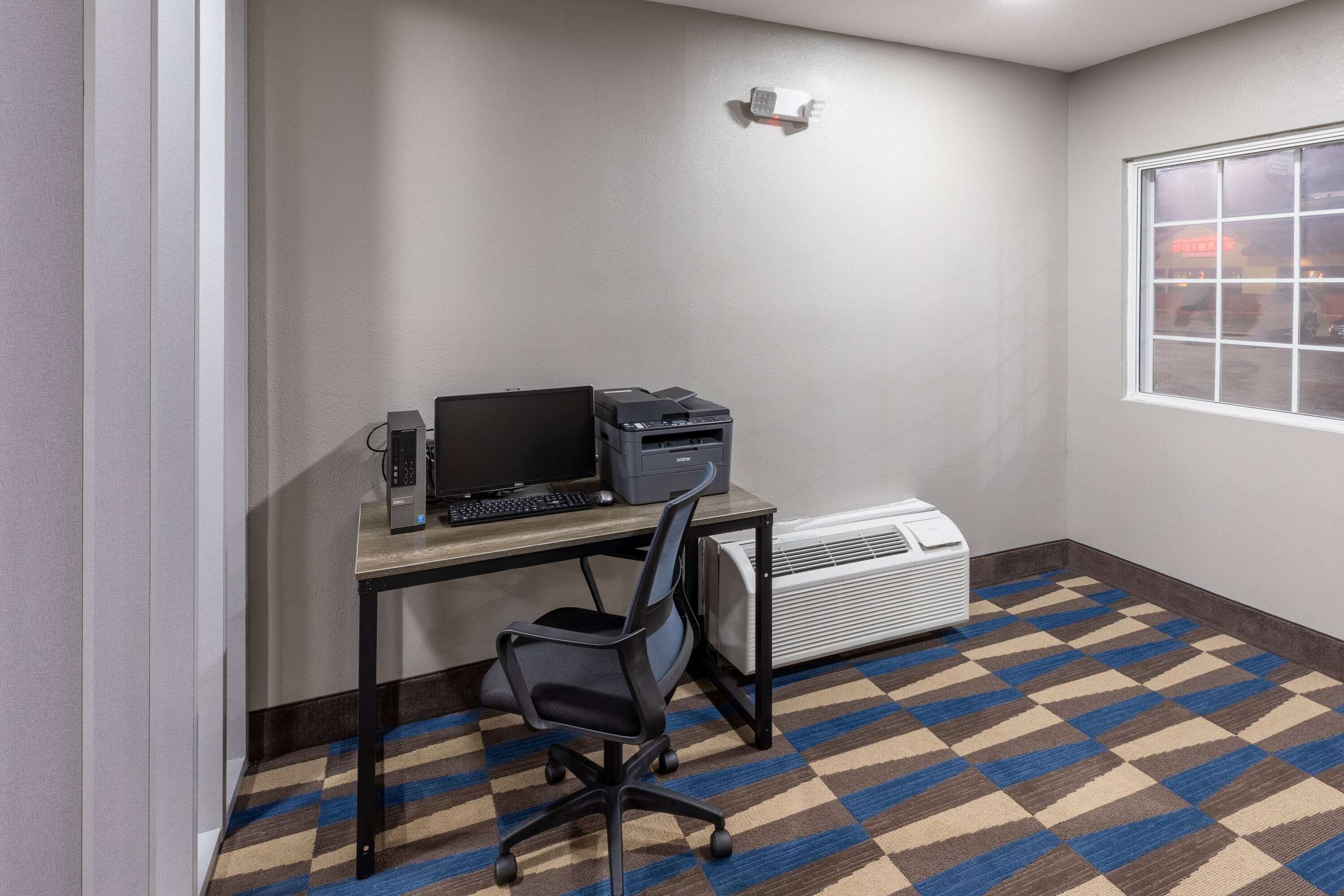 Business Center | Microtel Inn & Suites by Wyndham Bossier City