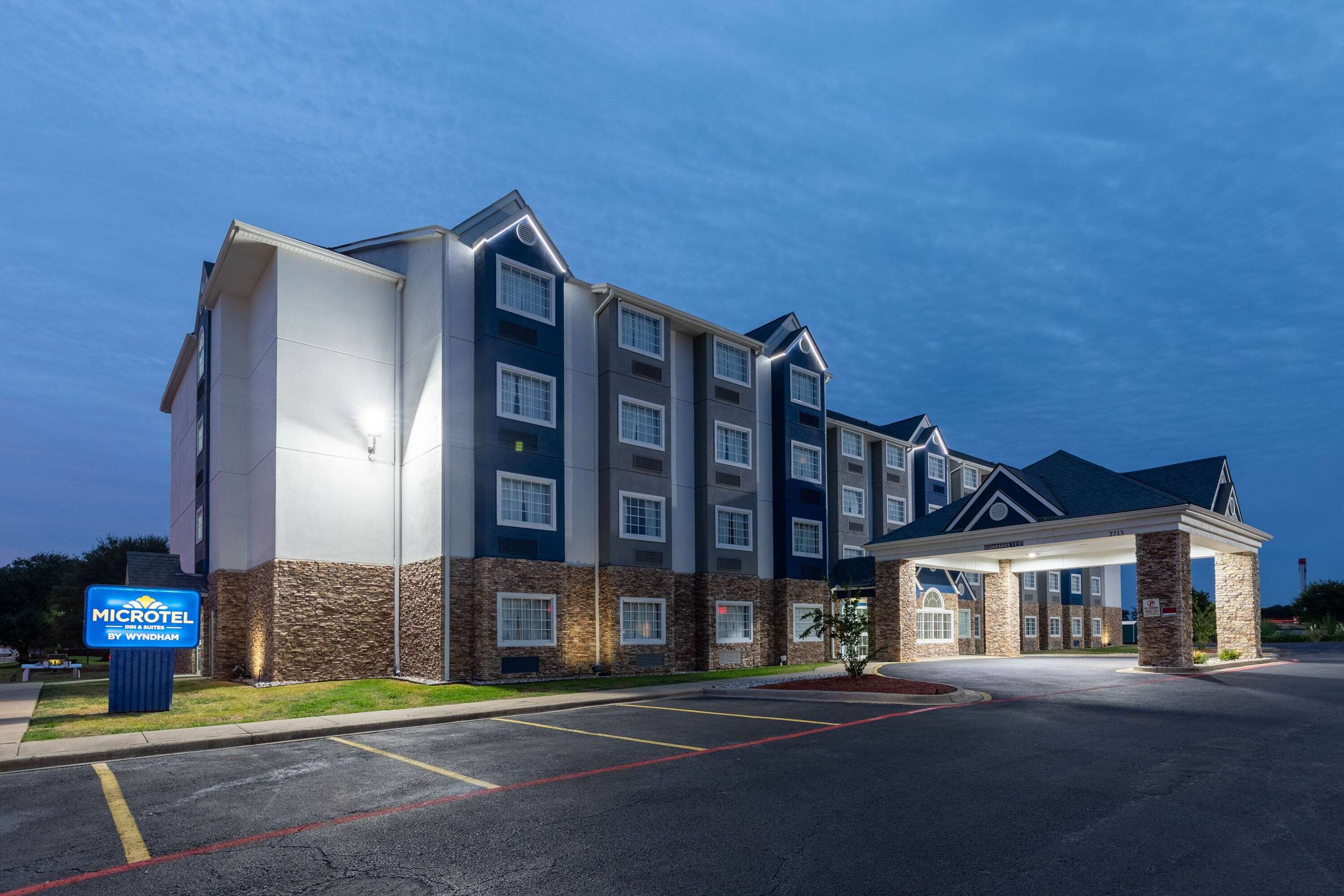 Exterior | Microtel Inn & Suites by Wyndham Bossier City