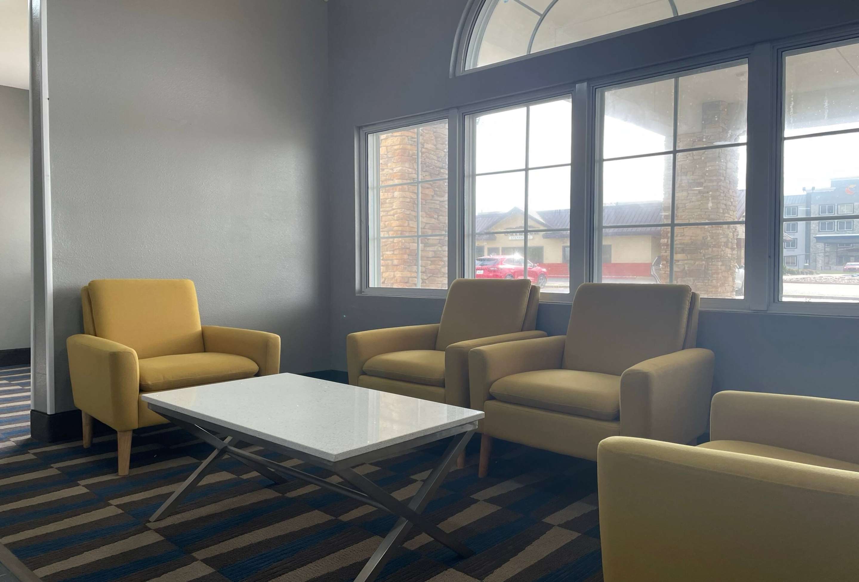 Lobby | Microtel Inn & Suites by Wyndham Bossier City