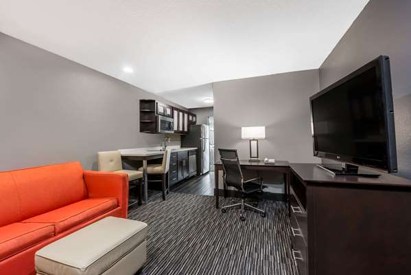  - Hawthorn Suites by Wyndham West Columbus - I-70, Exit 91