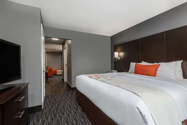  - Hawthorn Suites by Wyndham West Columbus - I-70, Exit 91