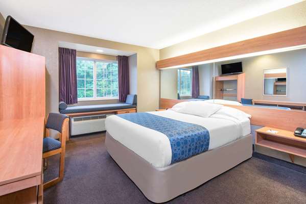  - Microtel Inn & Suites by Wyndham Hazelton