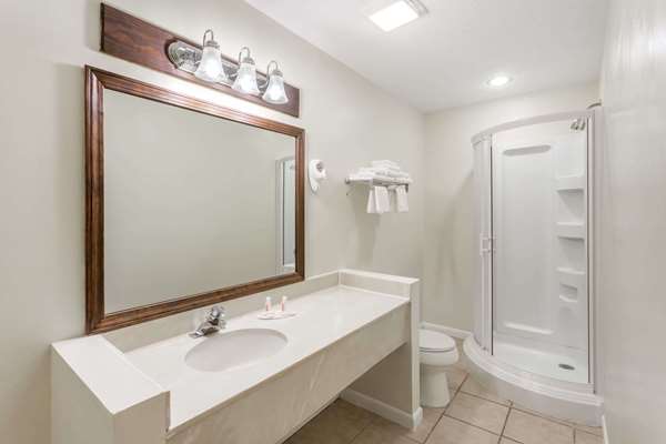  - Baymont Inn & Suites Greensboro - I-40, Exit 217