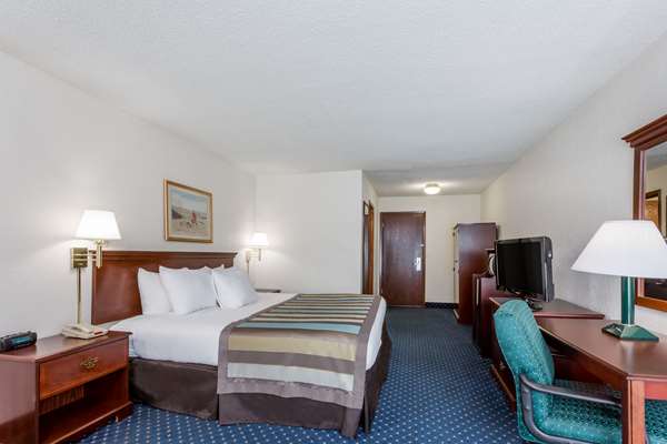  - Baymont Inn & Suites Greensboro - I-40, Exit 217