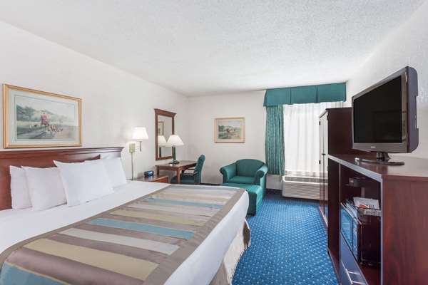  - Baymont Inn & Suites Greensboro - I-40, Exit 217