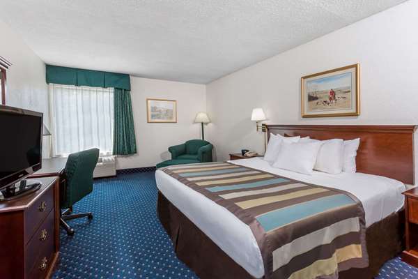  - Baymont Inn & Suites Greensboro - I-40, Exit 217