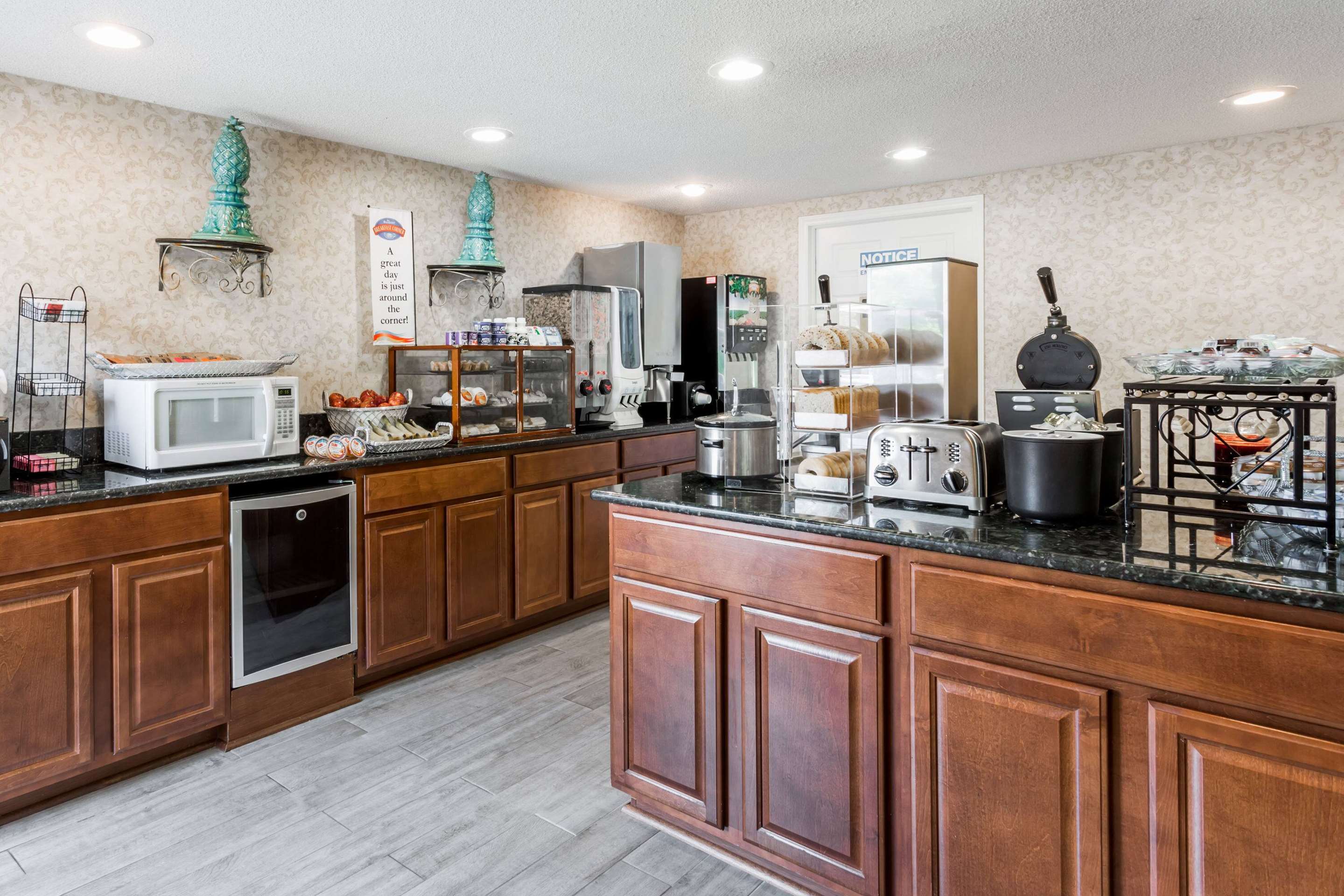 Property amenity | Baymont by Wyndham Greensboro/Coliseum