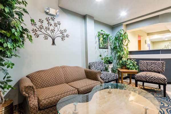  - Microtel Inn & Suites by Wyndham Riverside - I-675, Exit 13