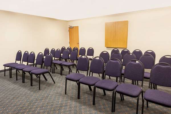  - Microtel Inn & Suites by Wyndham Conyers - I-20, Exit 82