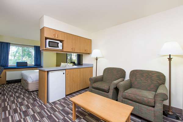Suite - Baymont Inn & Suites Airport Anchorage