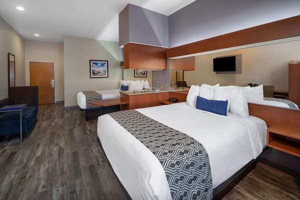 Suite - Microtel Inn by Wyndham Tracy - I-205, Exit 8