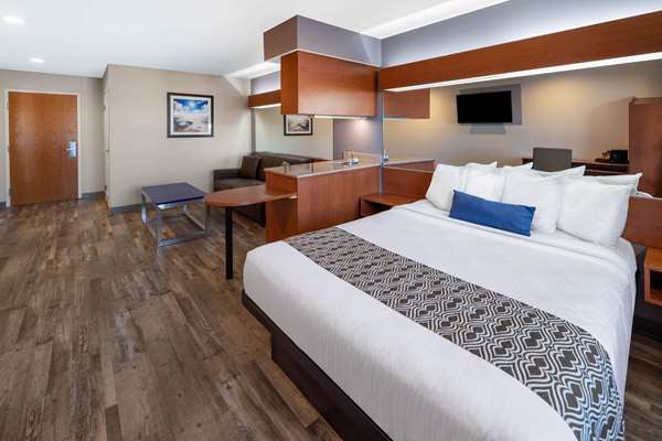 Suite - Microtel Inn by Wyndham Tracy - I-205, Exit 8