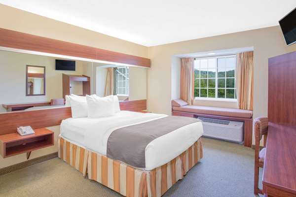  - Microtel Inn & Suites by Wyndham Gassaway