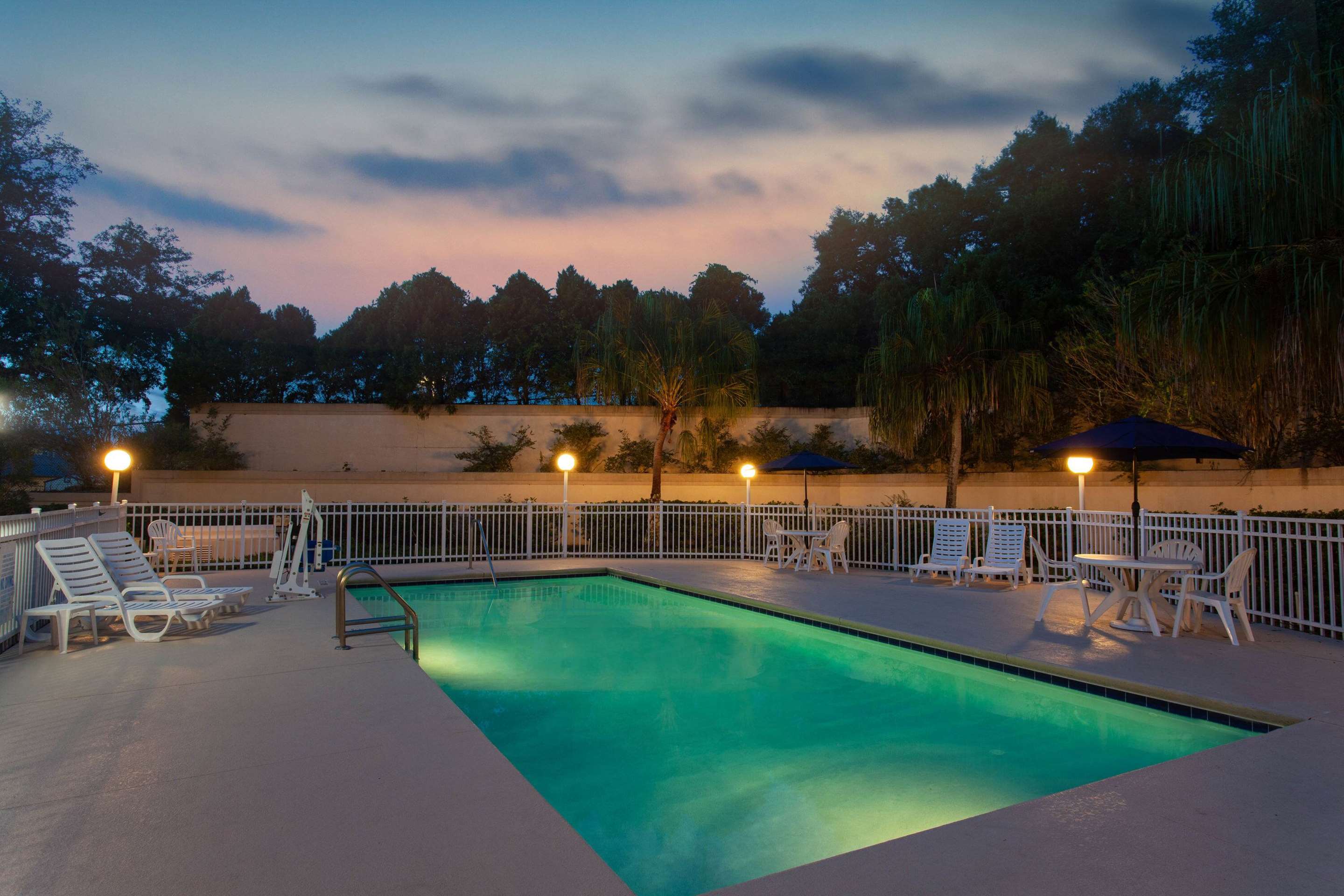 Pool | Microtel Inn and Suites by Wyndham - Lady Lake/ The Villages