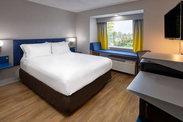  - Microtel Inn & Suites by Wyndham Salisbury