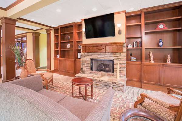  - Hawthorn Suites by Wyndham Golf Resort Conyers