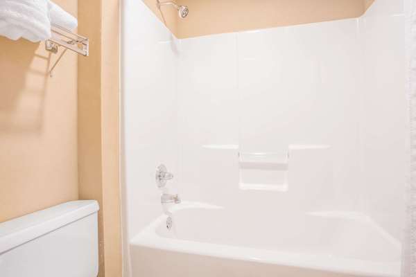  - Hawthorn Suites by Wyndham Golf Resort Conyers