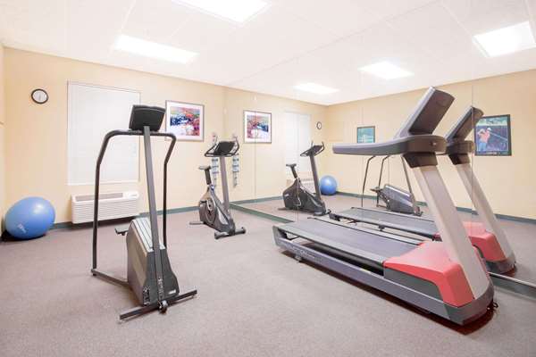 Fitness/ Exercise Room - Hawthorn Suites by Wyndham Golf Resort Conyers