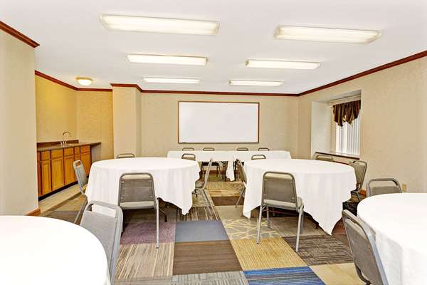  - Microtel Inn & Suites by Wyndham Florence - I-71 & I-75, Exit 182