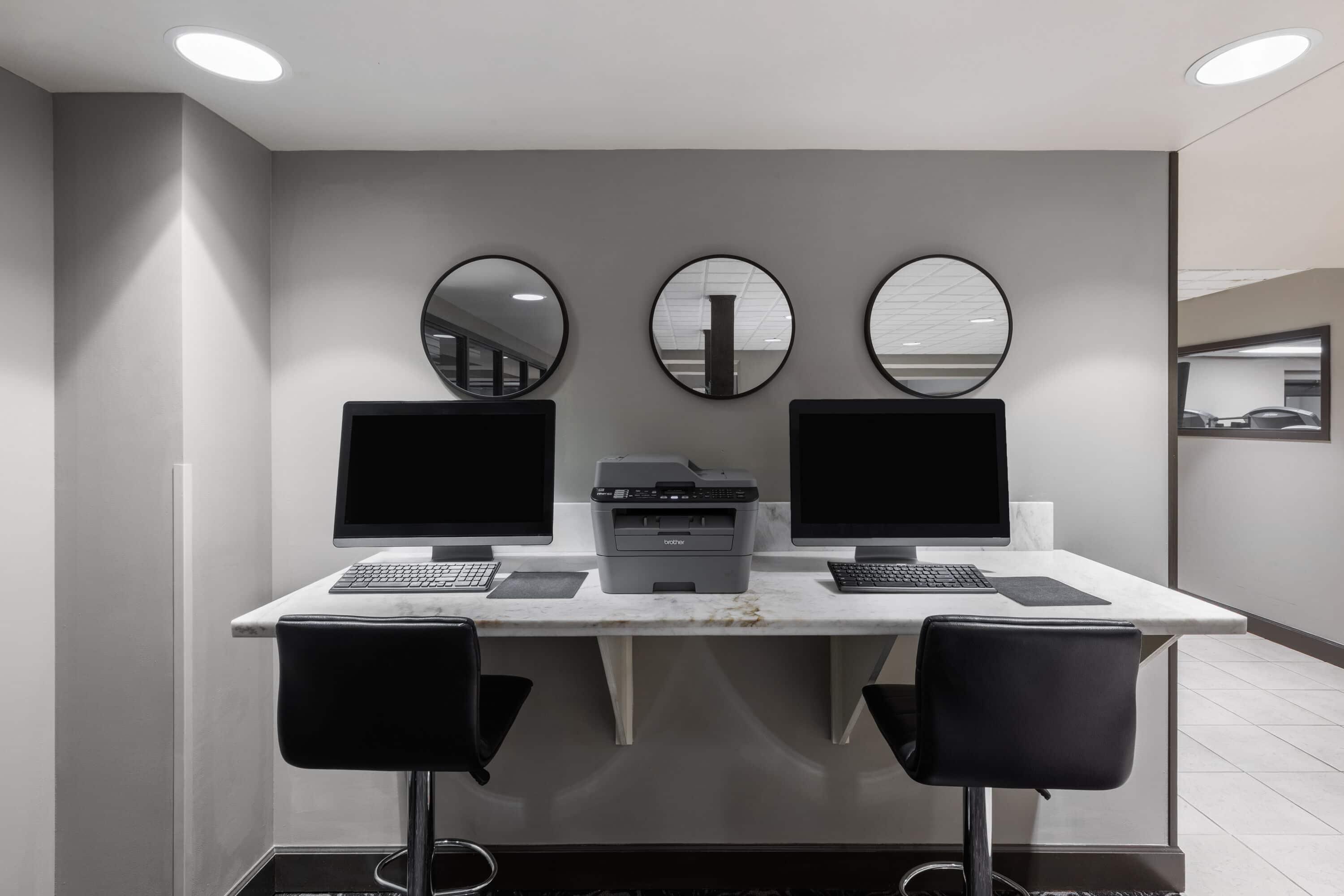 Business Center | Wingate by Wyndham Little Rock