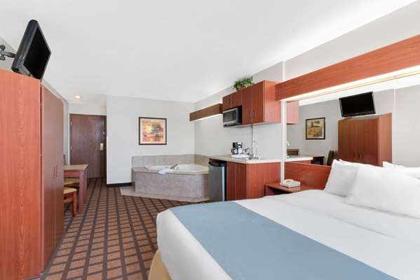 Suite - Microtel Inn & Suites by Wyndham Rapid City - I-90, Exit 59