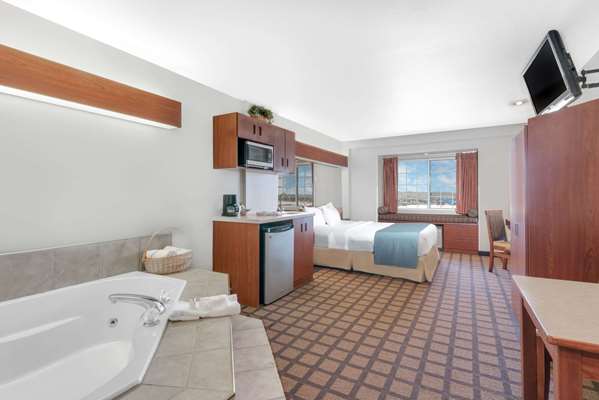Suite - Microtel Inn & Suites by Wyndham Rapid City - I-90, Exit 59