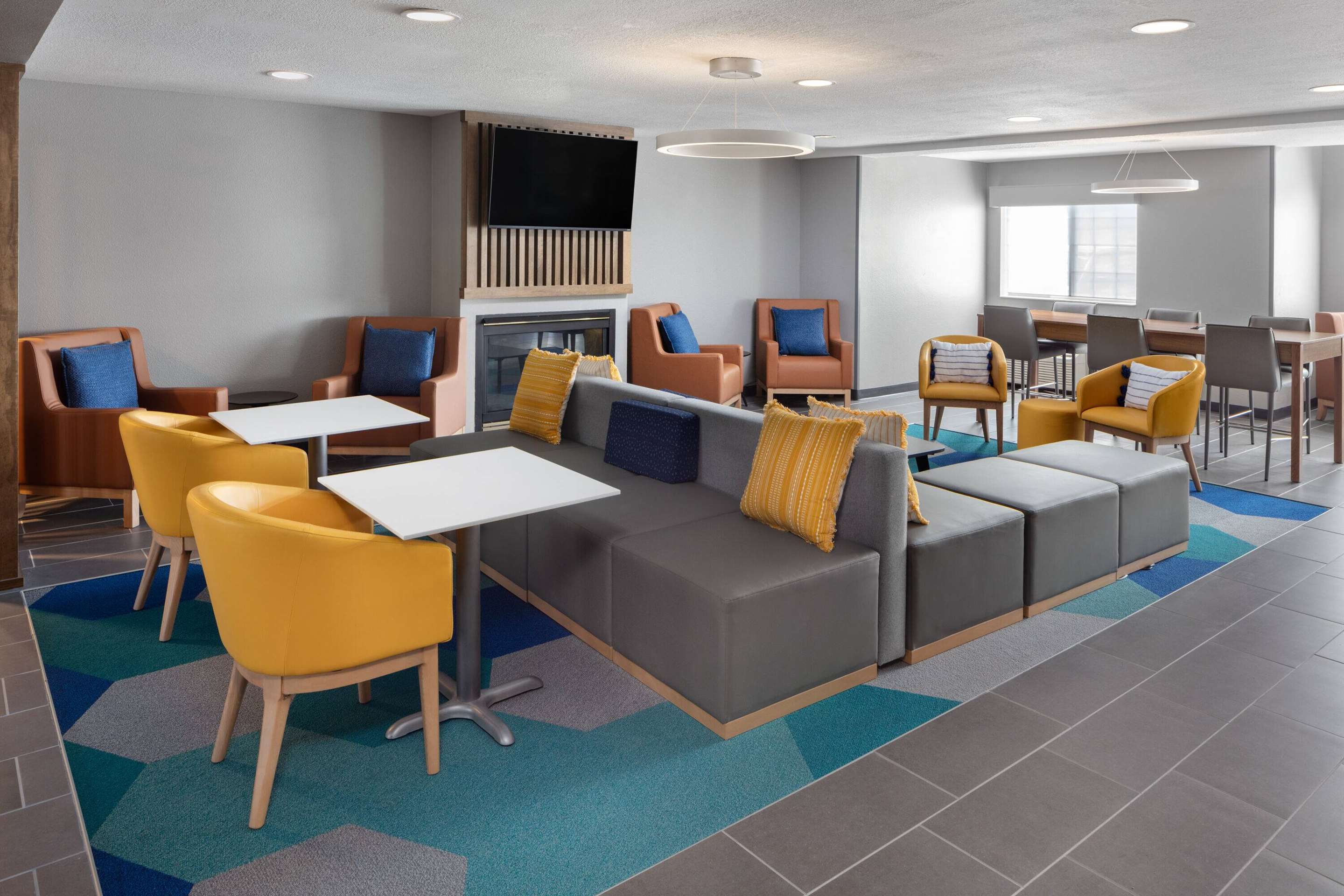 Lobby | Microtel Inn & Suites by Wyndham Rapid City