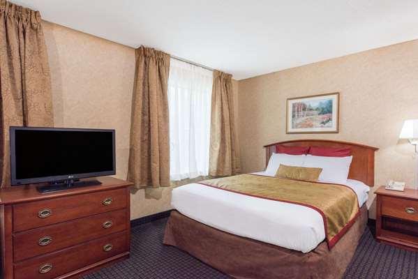  - Hawthorn Suites by Wyndham Lancaster