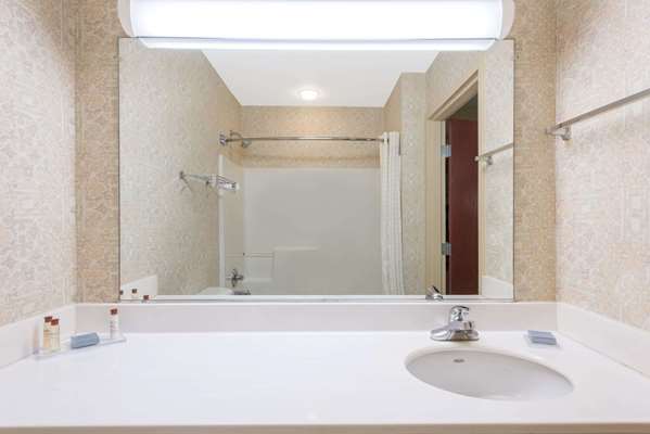  - Hawthorn Suites by Wyndham Lancaster