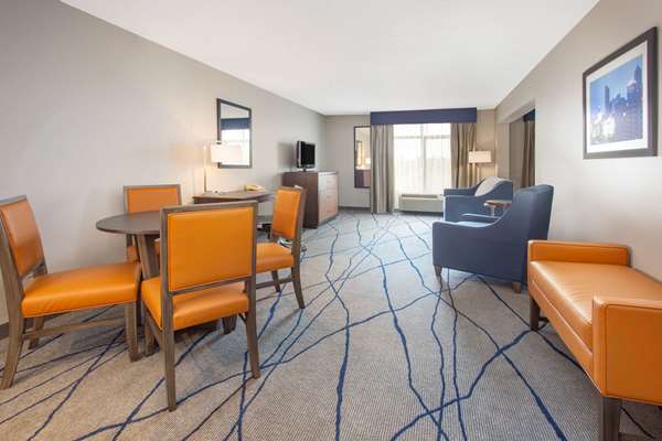 Suite - Wingate by Wyndham Plainfield - I-70, Exit 66