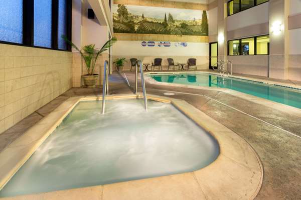 Pool - Hawthorn Suites by Wyndham Napa