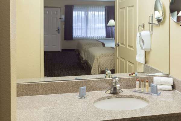  - Hawthorn Suites by Wyndham Napa