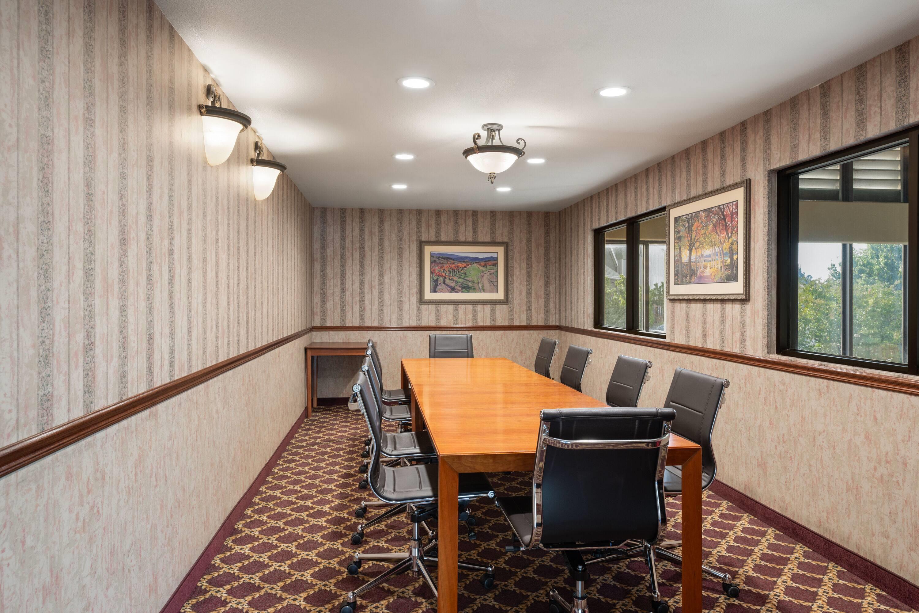 Meeting Room | Hawthorn Suites by Wyndham Napa Valley