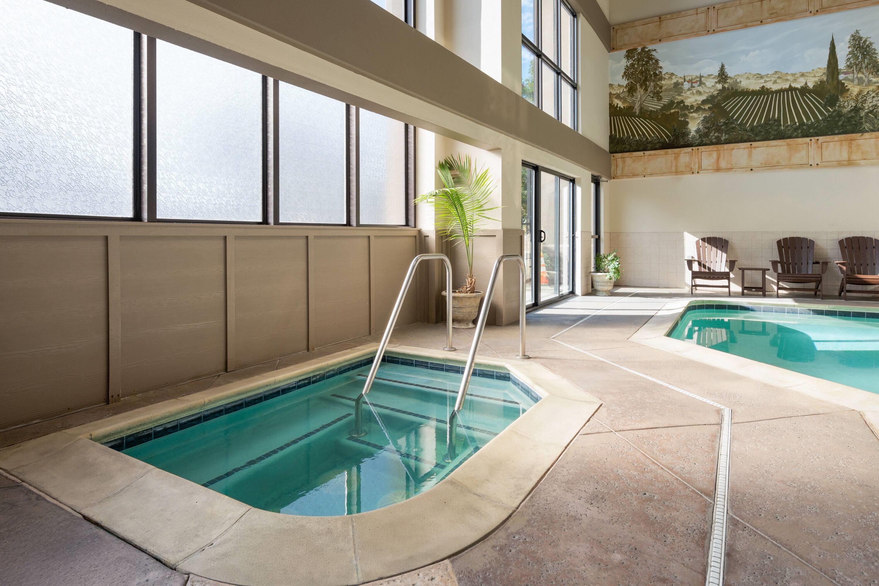 Pool | Hawthorn Suites by Wyndham Napa Valley
