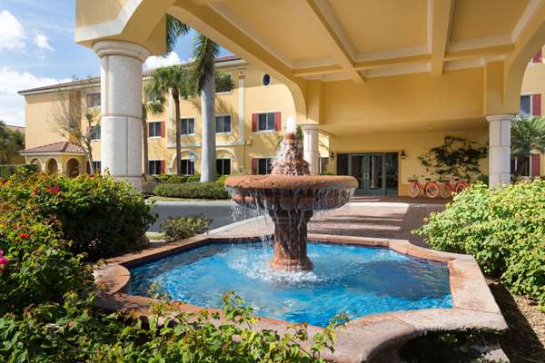  - Hawthorn Suites by Wyndham Naples - I-75, Exit 107