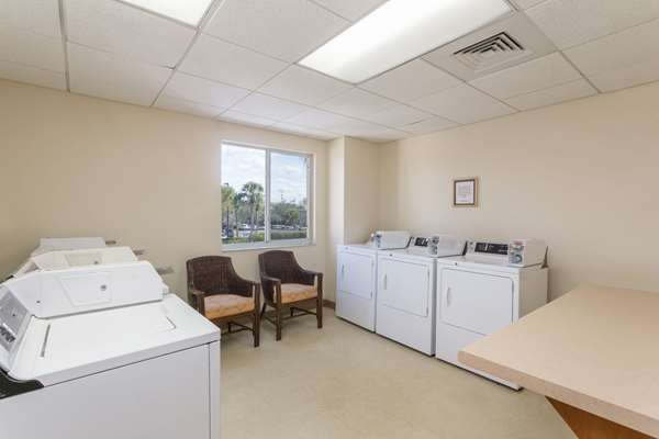 Amenities - Hawthorn Suites by Wyndham Naples - I-75, Exit 107