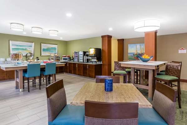  - Hawthorn Suites by Wyndham Naples - I-75, Exit 107