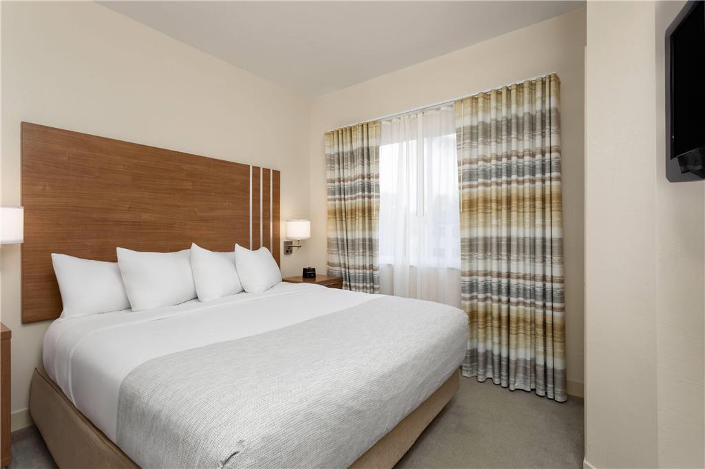 HAWTHORN SUITES BY WYNDHAM NAPLES-guestroom-Guest Room,On-Site.jpg