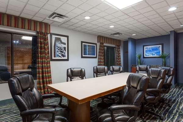 - Wingate by Wyndham Chesapeake - I-64, Exit 289