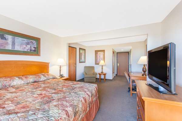  - Wingate by Wyndham Hotel Bentonville