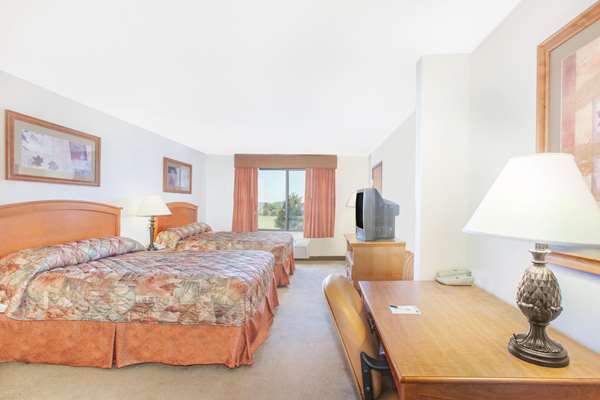  - Wingate by Wyndham Hotel Bentonville