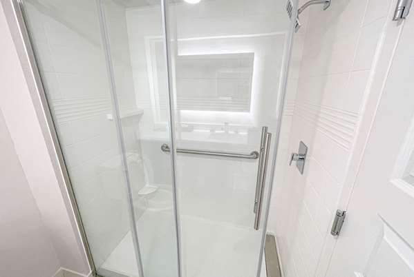  - Wingate by Wyndham Hotel Lynn Haven