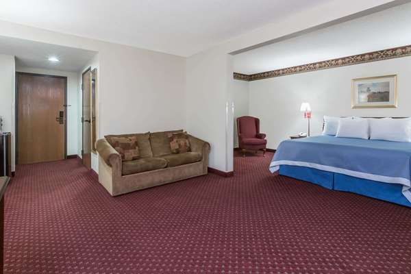 Suite - Days Inn Jesup