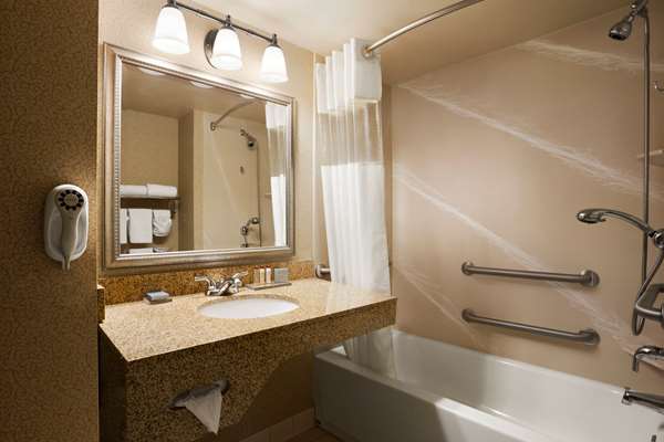  - Wingate by Wyndham Jeffersontown - I-64, Exit 17