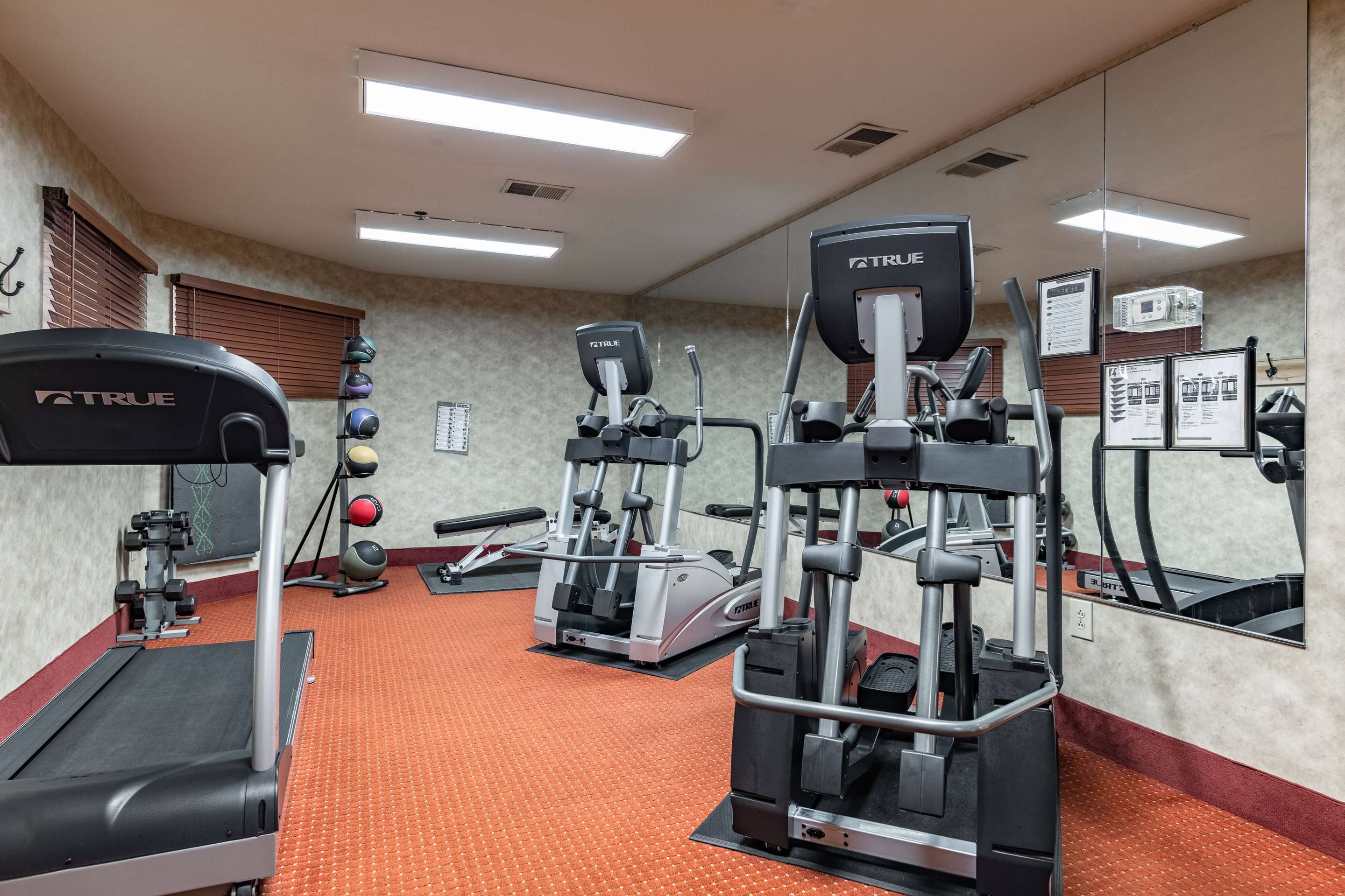 Health club fitness center gym | Wingate by Wyndham Parkersburg - Vienna