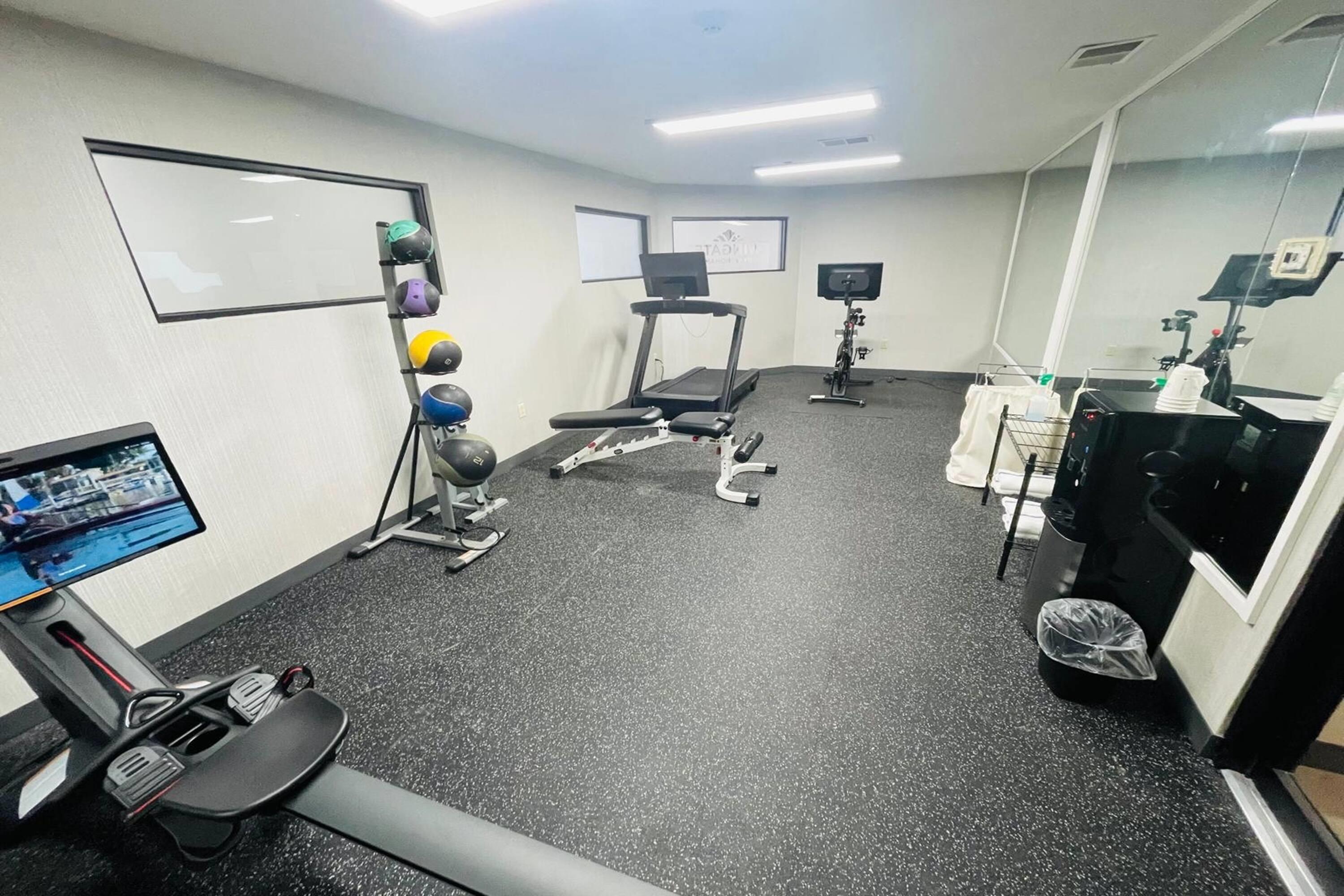 Health club fitness center gym | Wingate by Wyndham Parkersburg - Vienna