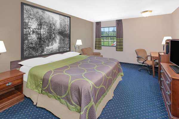  - Super 8 Hotel Lowell - I-540, Exit 78