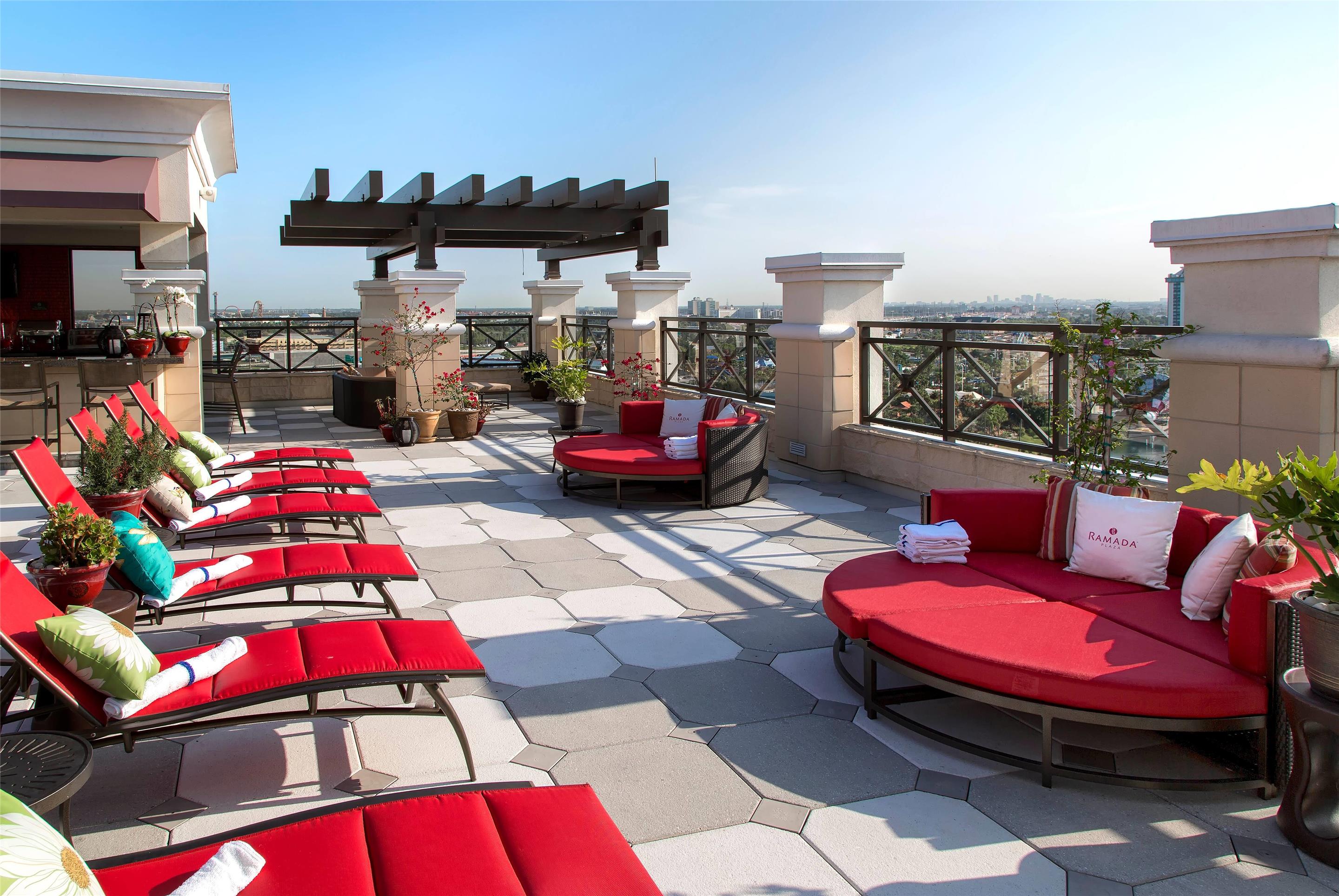 BarLounge | Ramada Plaza Resort & Suites by Wyndham Orlando Intl Drive