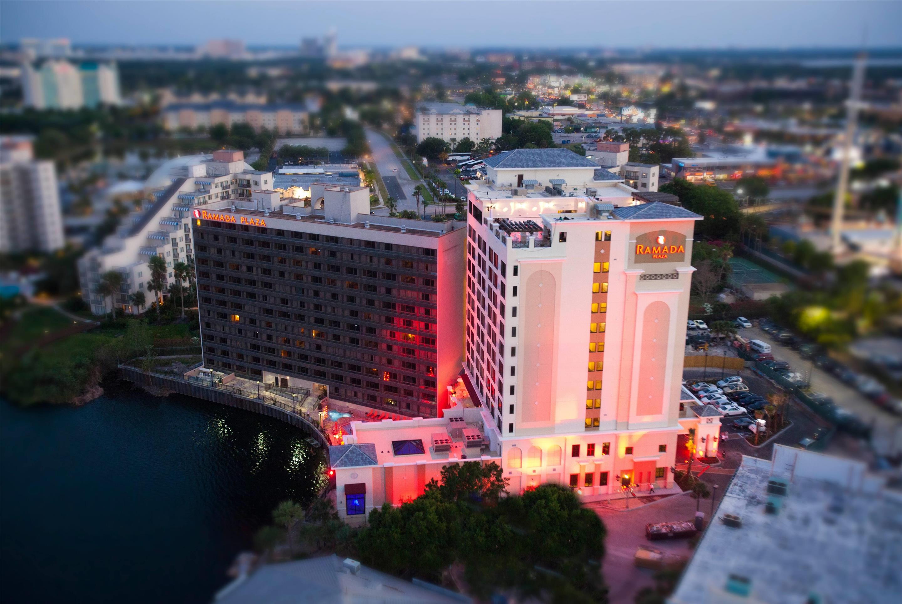 Exterior | Ramada Plaza Resort & Suites by Wyndham Orlando Intl Drive