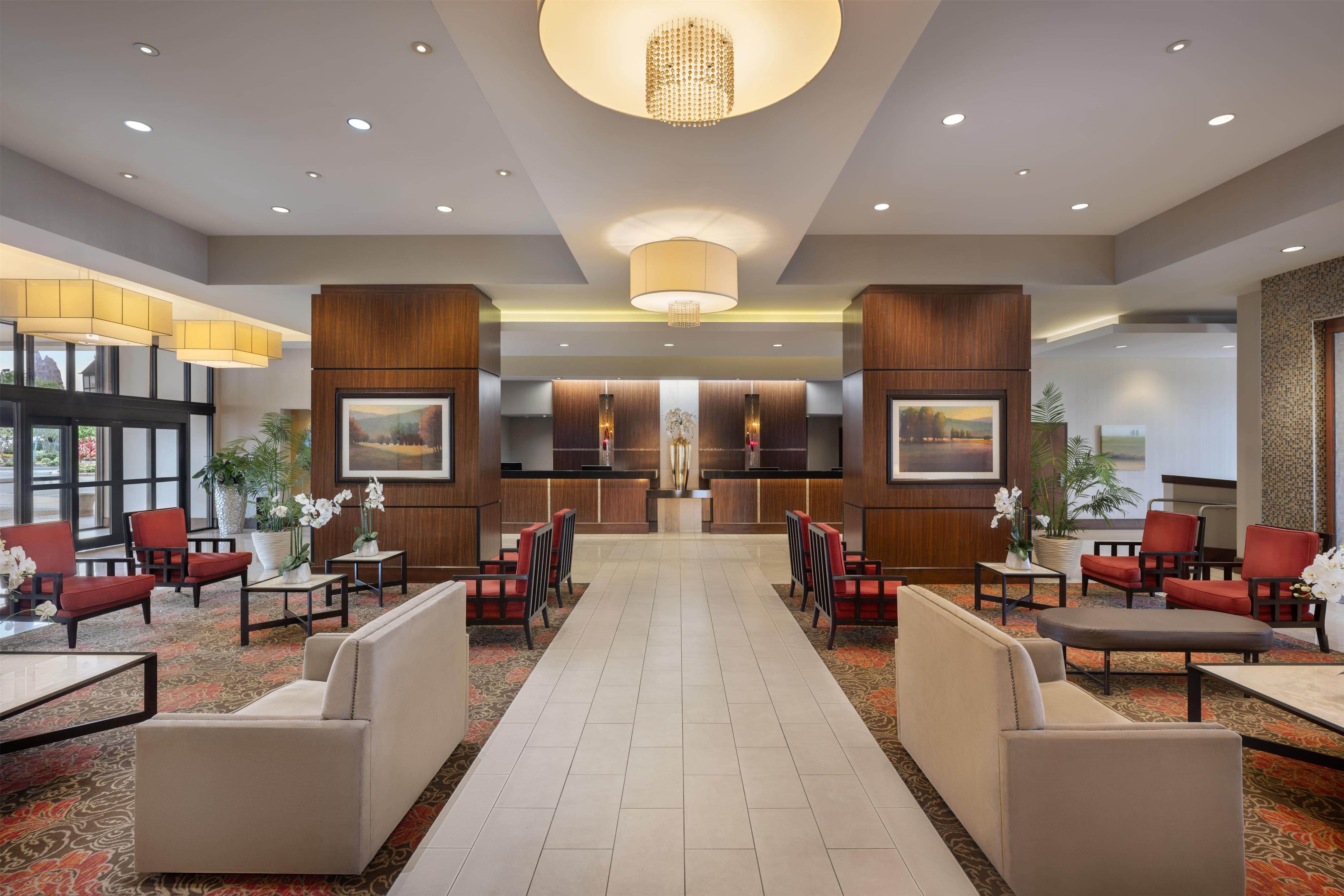 Lobby | Ramada Plaza Resort & Suites by Wyndham Orlando Intl Drive